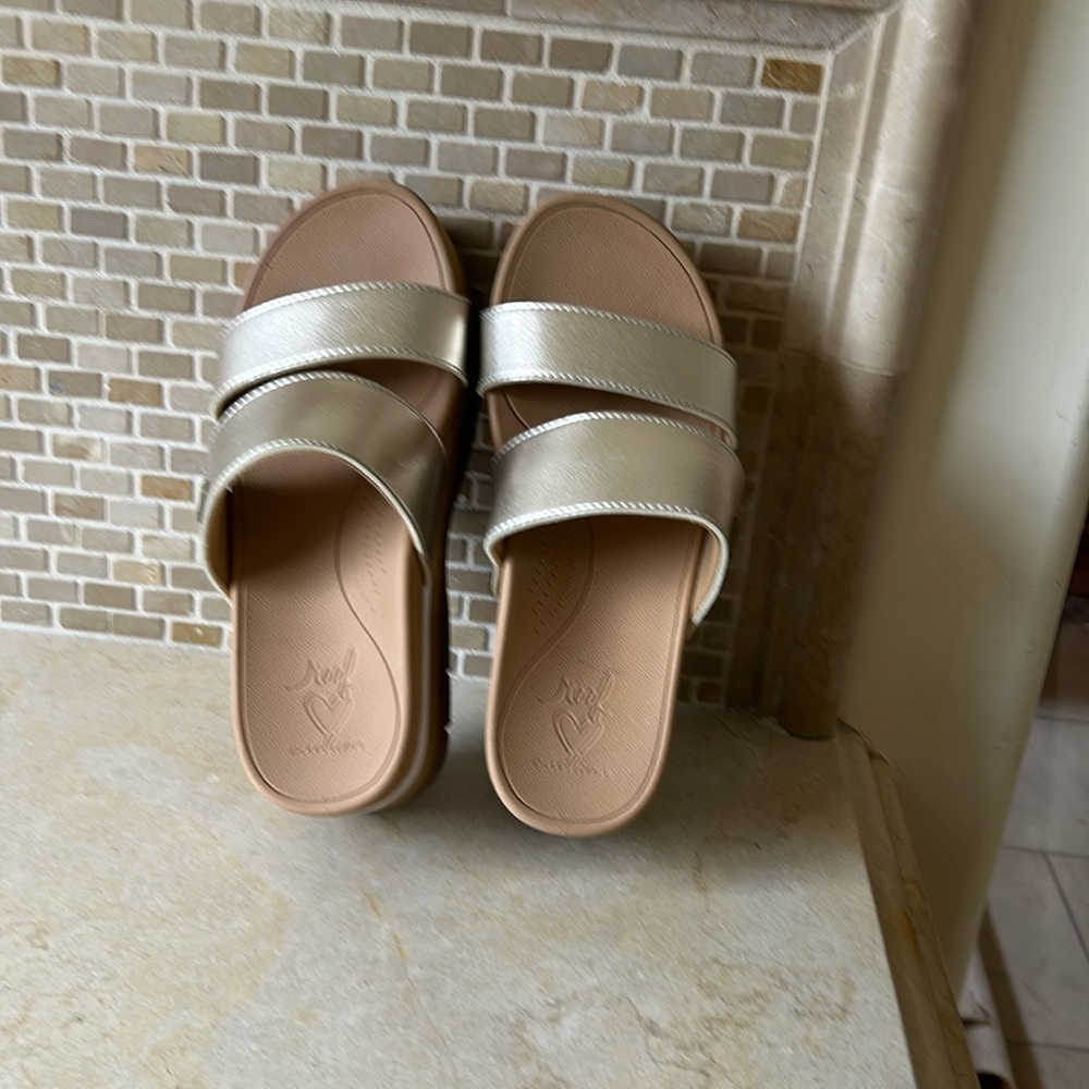 Reef  banded horizon platform sandal.